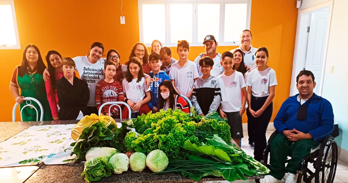EDUCAÇÃO: PROJETO ECO HORTA ENSINA OS ALUNOS A SEREM AGENTES TRANSFORMADORES NA SOCIEDADE