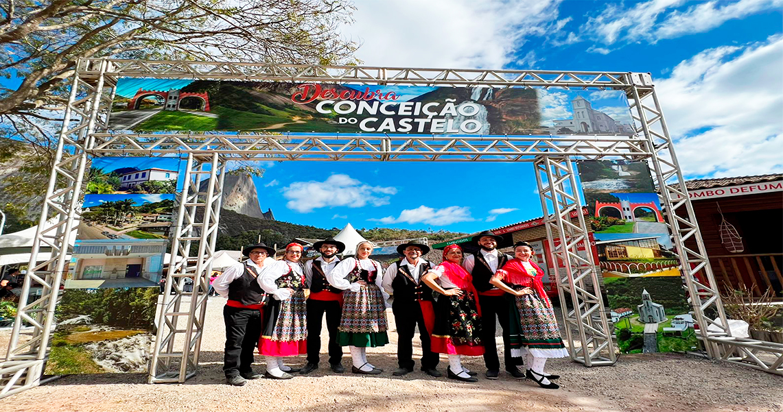 EVENTO TURÍSTICO EM PEDRA AZUL CONQUISTA O PÚBLICO