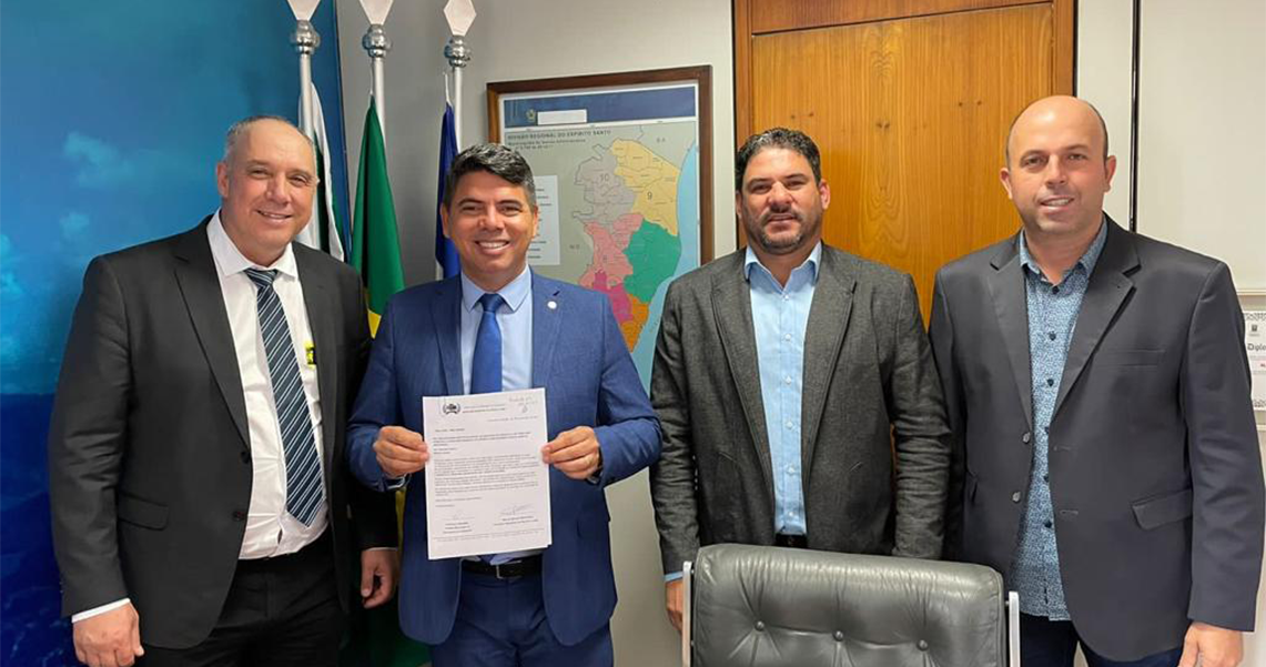 PREFEITO E SECRETÁRIOS REALIZAM VIAGEM À BRASÍLIA COM OBJETIVO DE ANGARIAR RECURSOS PARA O MUNICÍPIO