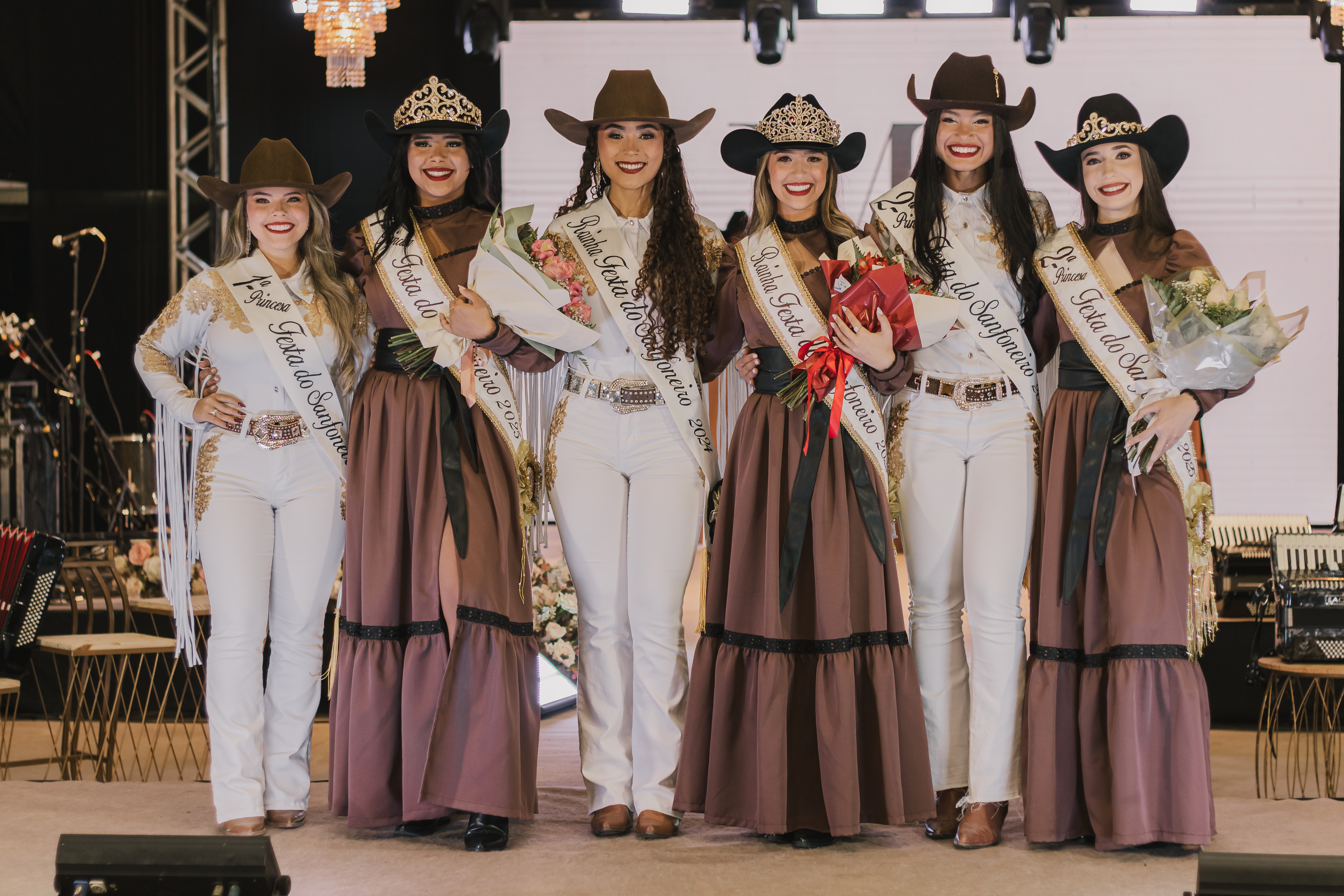 DESFILE DA RAINHA DO SANFONEIRO 2025