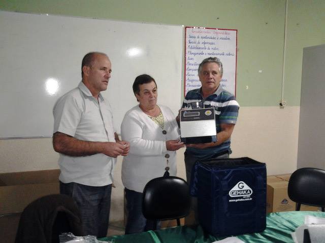 Agricultura entrega 09 medidores de grãos para comunidades rurais