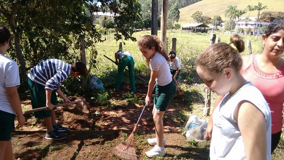 Escola e Comunidade juntos fazendo a diferença na educação em Conceição do Castelo