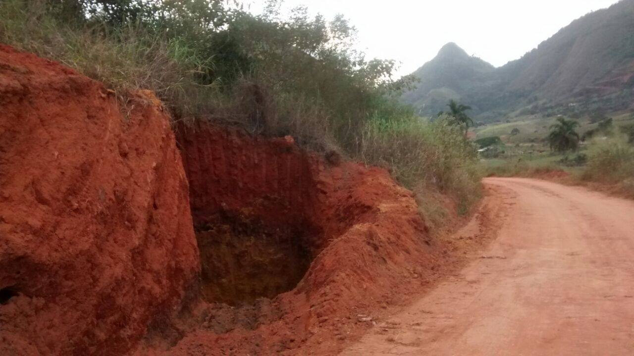 Mais Infraestrutura na Zona Rural: serviços de melhorias das estradas vicinais de Monforte Frio