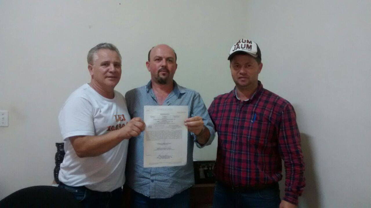 Prefeitura assina mais 07 obras para o município de Conceição do Castelo e amplia canteiro de obras
