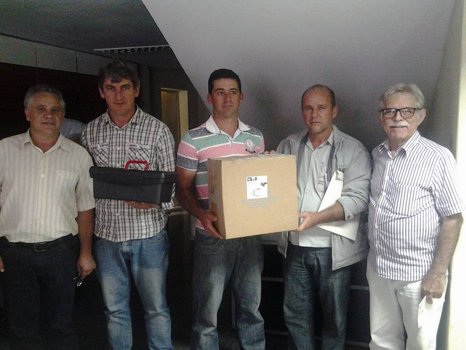 Município recebe um kits com equipamentos de pesca visando crescimento da piscicultura local