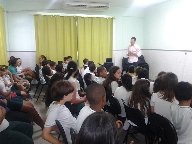 UMEF Elisa Paiva recebe palestra do Projeto Educação Ambiental promovido pela Secretaria Municipal de Agricultura e Meio Ambiente e Empresa Viva