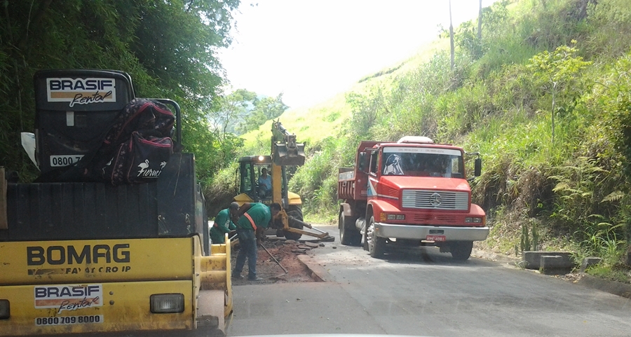 Governo do Estado realiza limpeza e recapeamento das rodovias no Município de Conceição do Castelo