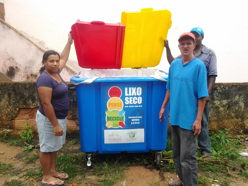 Secretaria Municipal de Agricultura e Meio Ambiente faz entrega de PEVI’S em novos pontos da Cidade