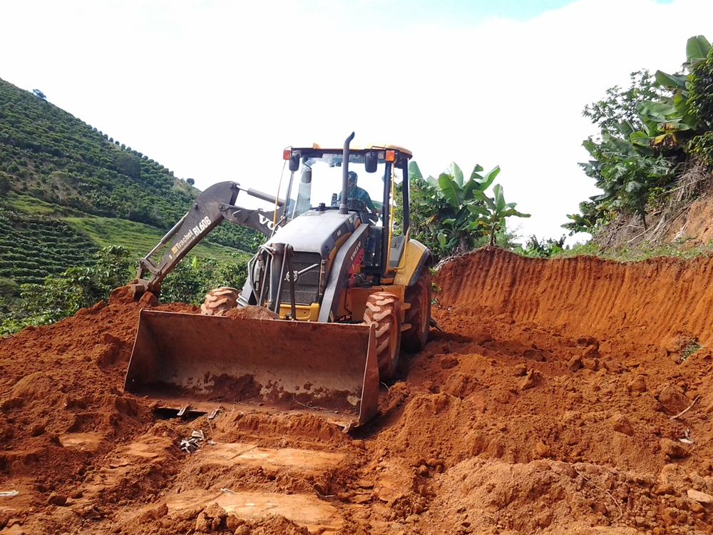 PRONAF realiza serviços de abertura de praças visando construção de casa do PNHR