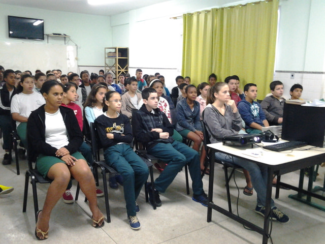 SMAMA administra palestras sobre educação ambiental para os alunos da UMEF Elisa Paiva