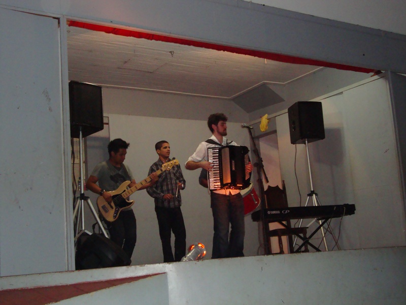 Salão Paroquial em Conceição do Castelo recebeu apresentação de Túlio Pizzol Trio no dia 22 de novembro