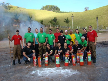 2° ETAPA DO TREINAMENTO DE FORMAÇÃO E RECICLAGEM DOS BOMBEIROS VOLUNTÁRIOS DE CONCEIÇÃO DO CASTELO