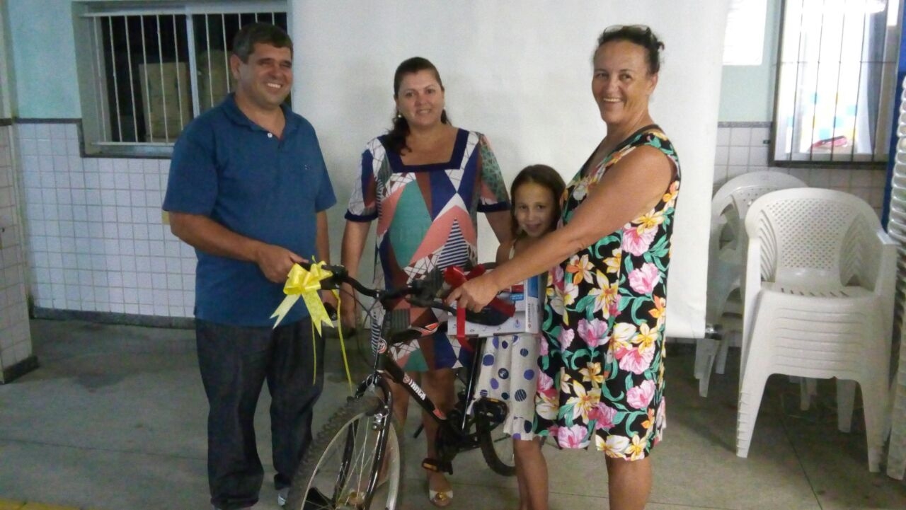 Projeto 4Rs promove Educação Ambiental na UMEF Elisa Paiva e entrega prêmios para os alunos e participantes