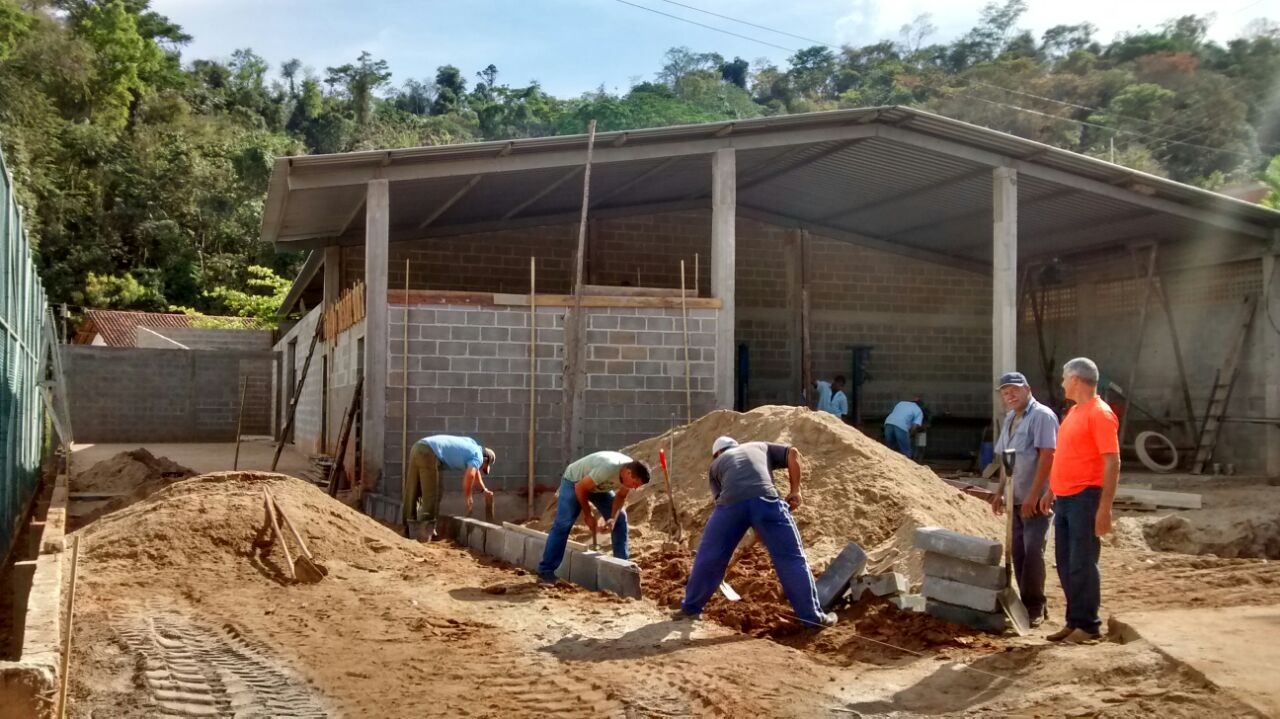 Obras quase finalizadas da Construção do Almoxarifado Central e Mecânica Geral da Prefeitura