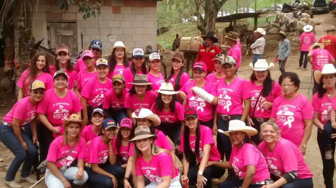 2ª Cavalgada Outubro Rosa e 4º Leilão de Garrotes beneficente à APAE aconteceram em Conceição do Castelo no último domingo, 23