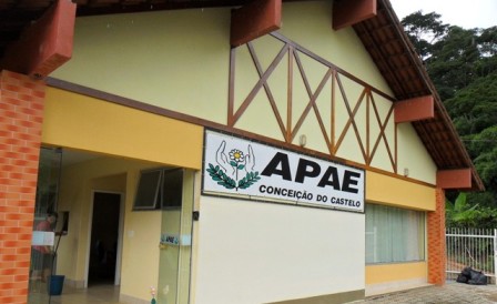 APAE apresenta relatório de despesas do período de 01/01/2012 a 30/06/2012