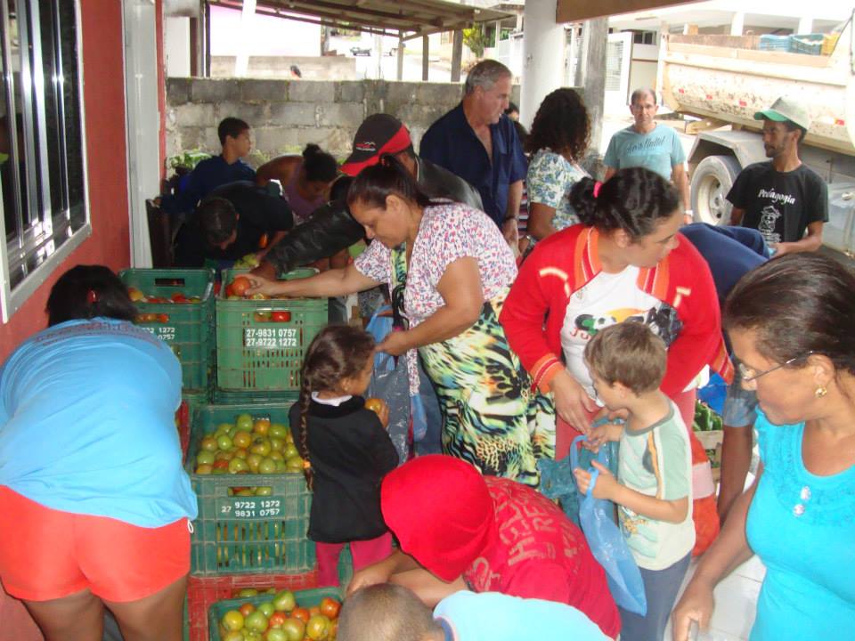 AMUCC realiza arrecadação de alimentos e promove a entrega para as instituições e famílias do município