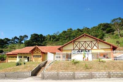 Prefeitura firma convênio com a APAE de Conceição do Castelo