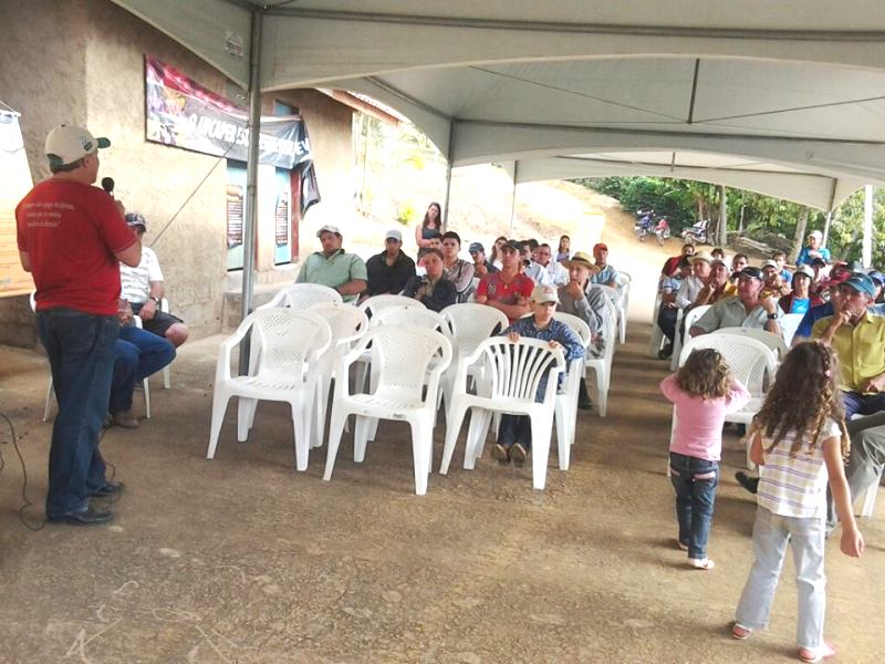 Incaper realizou dia de campo sobre Café Arábica em Mata Fria