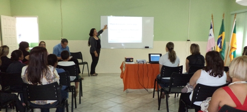 Comitê Regional de Alfabetização realiza encontro em Conceição do Castelo