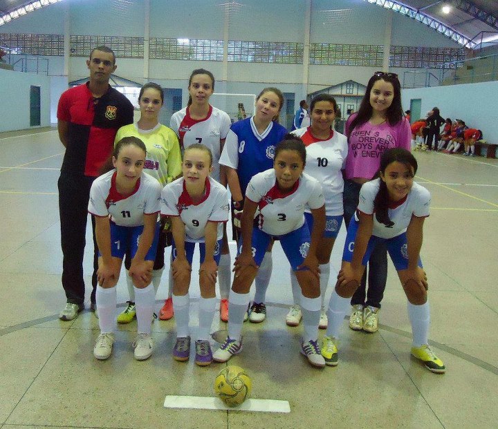 Equipe de futsal feminino infantil do Aldy Soares conquista o 5º lugar geral no JEES