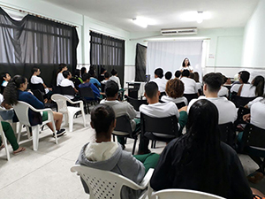 Roda de conversa com imigrante Português