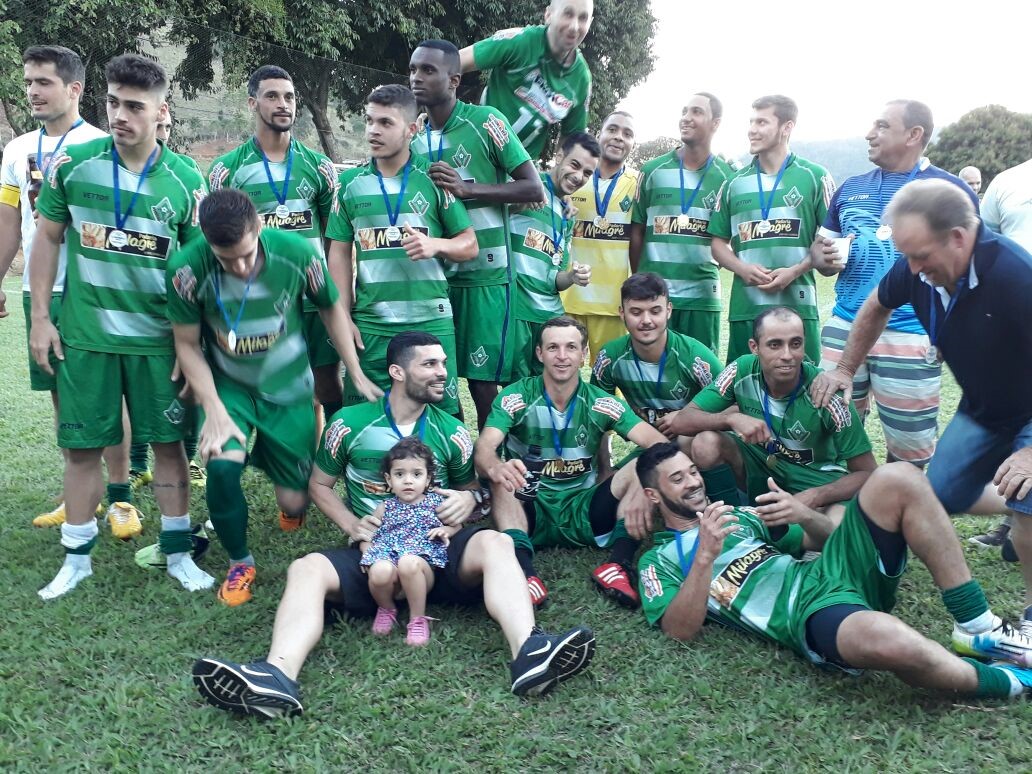 Ribeirão de Santa Teresa realizou jogo comemorativo de inauguração