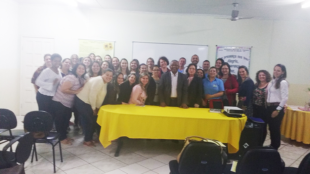 Comunicação e Relacionamento: tema abordado com os Professores da Rede Municipal de Ensino
