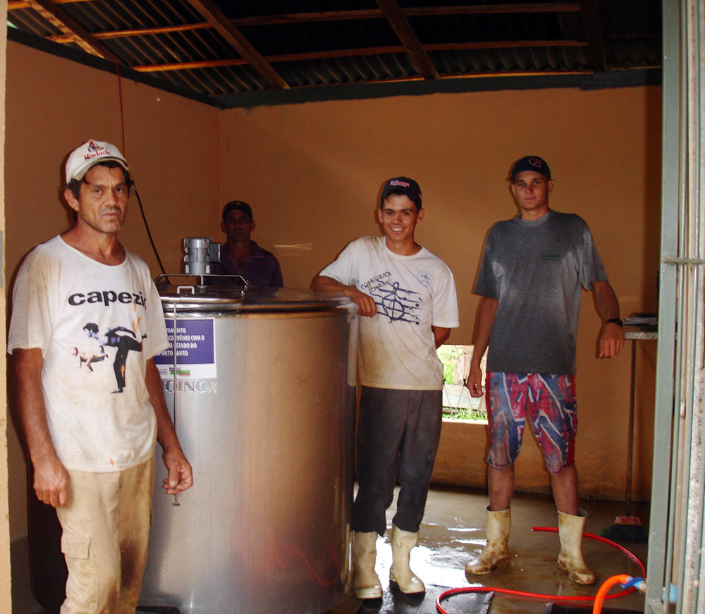 Tanque resfriador de leite beneficia agricultores