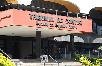 Prefeitura recebe alerta do TCE/ES com relação aos gastos com pessoal e seus encargos