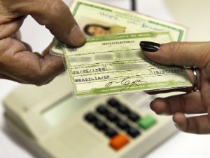Prazo para tirar ou regularizar título de eleitor termina no dia 4 de maio